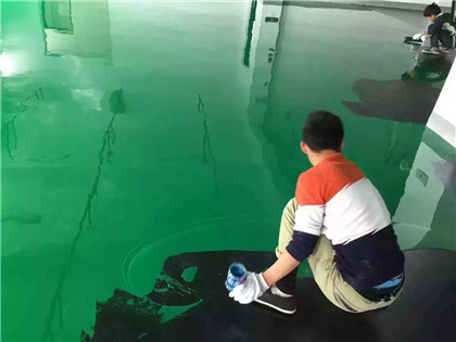 龙南下面给你一份环氧地坪漆施工的完整流程